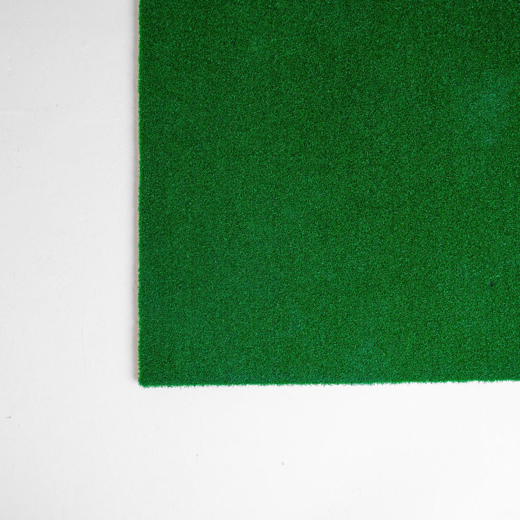GolfBays Standard Hitting Mat 4'11 x 4'11 - The Closet