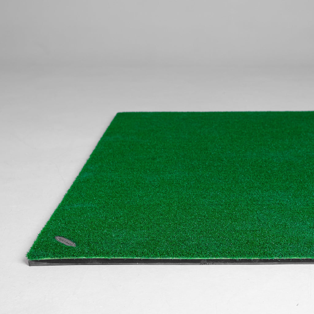 GolfBays Standard Hitting Mat 4'11 x 4'11 - The Closet