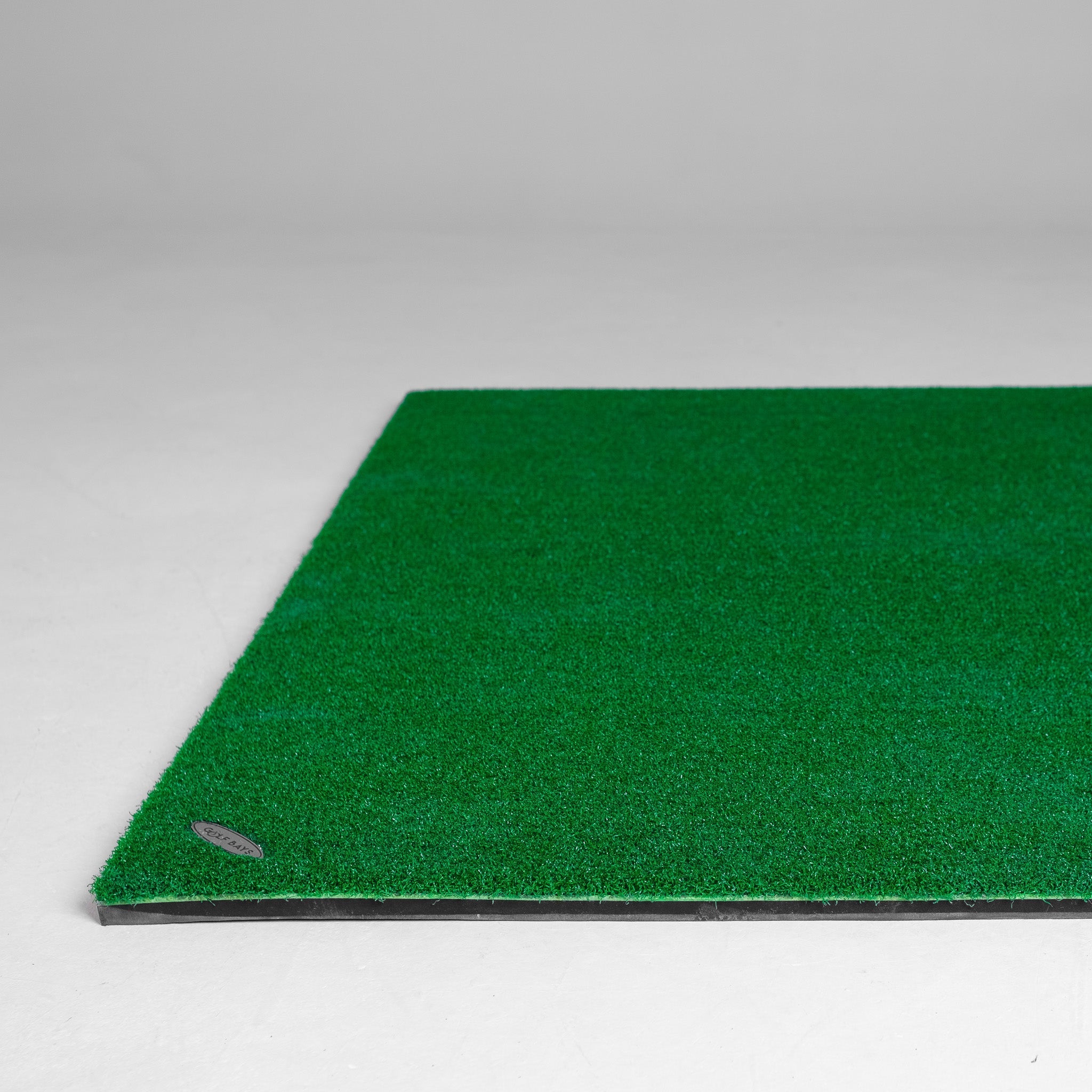 GolfBays Standard Hitting Mat 4'11 x 4'11 - The Closet