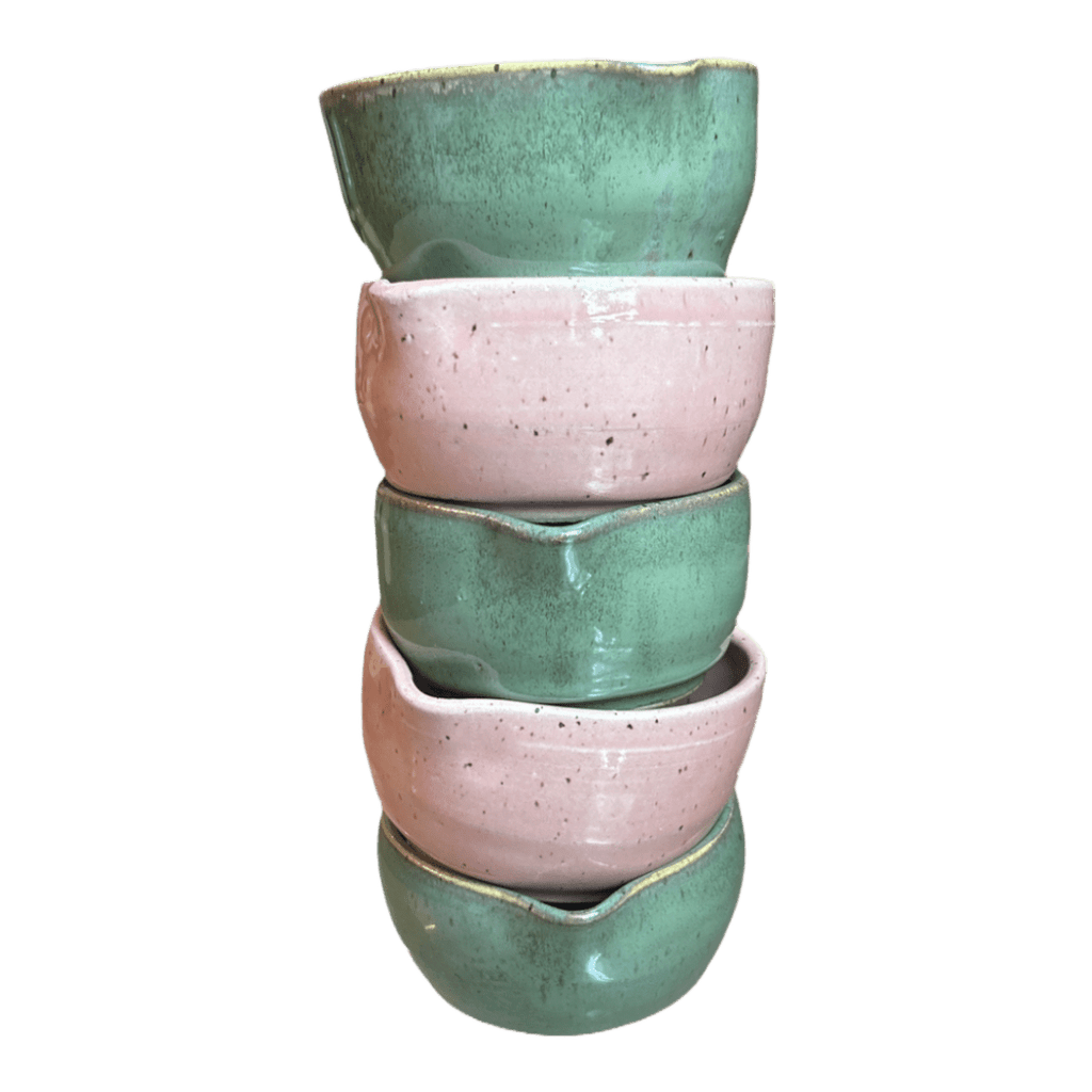 Handcrafted Heart-Shaped Matcha Bowl - The Closet